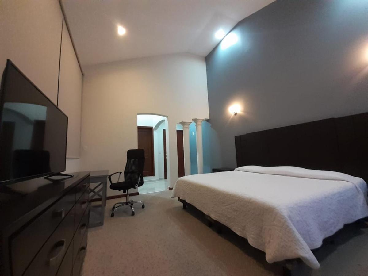 Hotel Candelero Yuriria 外观 照片