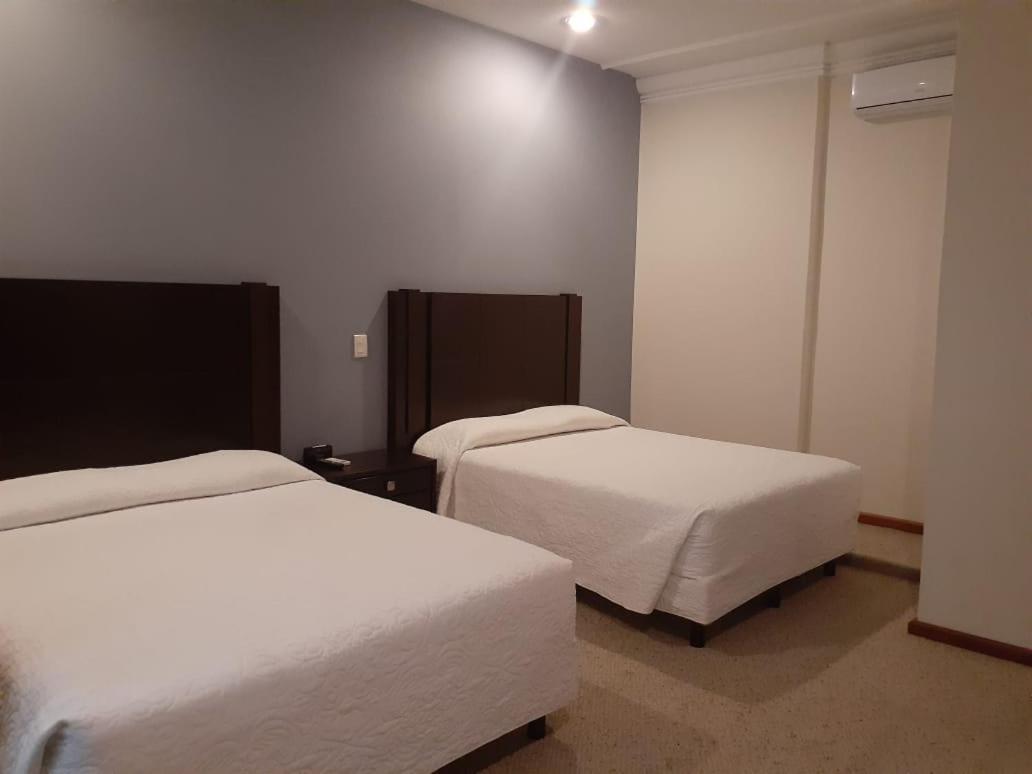 Hotel Candelero Yuriria 外观 照片